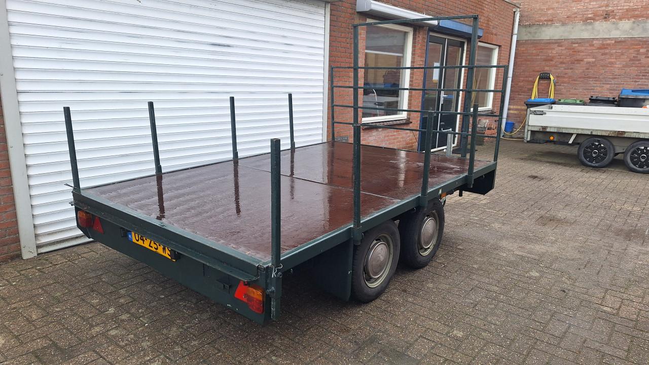 PLATEAUWAGEN – 290 x 190 CM – 1500 KG