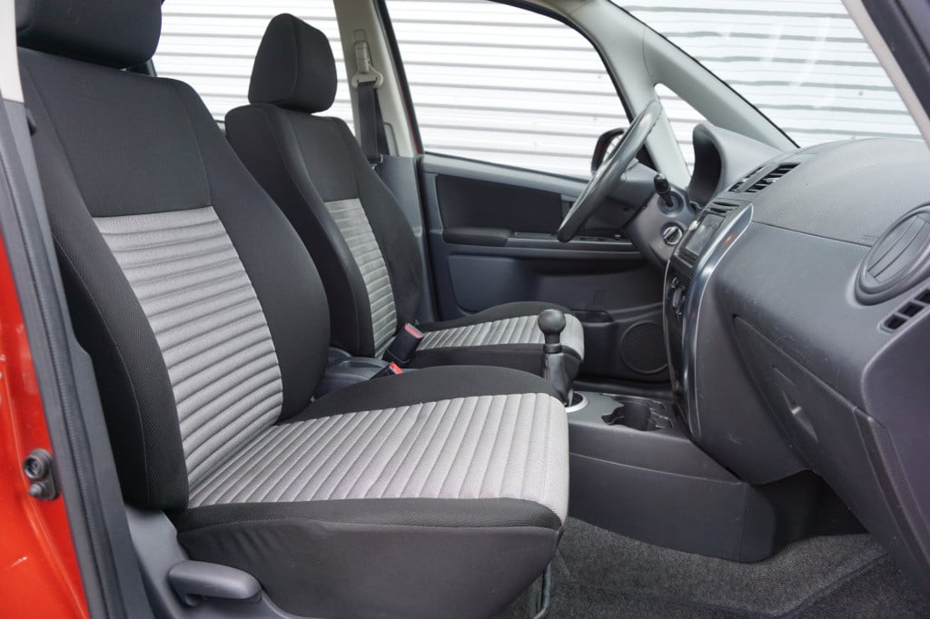 Suzuki Sx4 1.6 comfort airco / navi / parkeers. / elektr. ramen