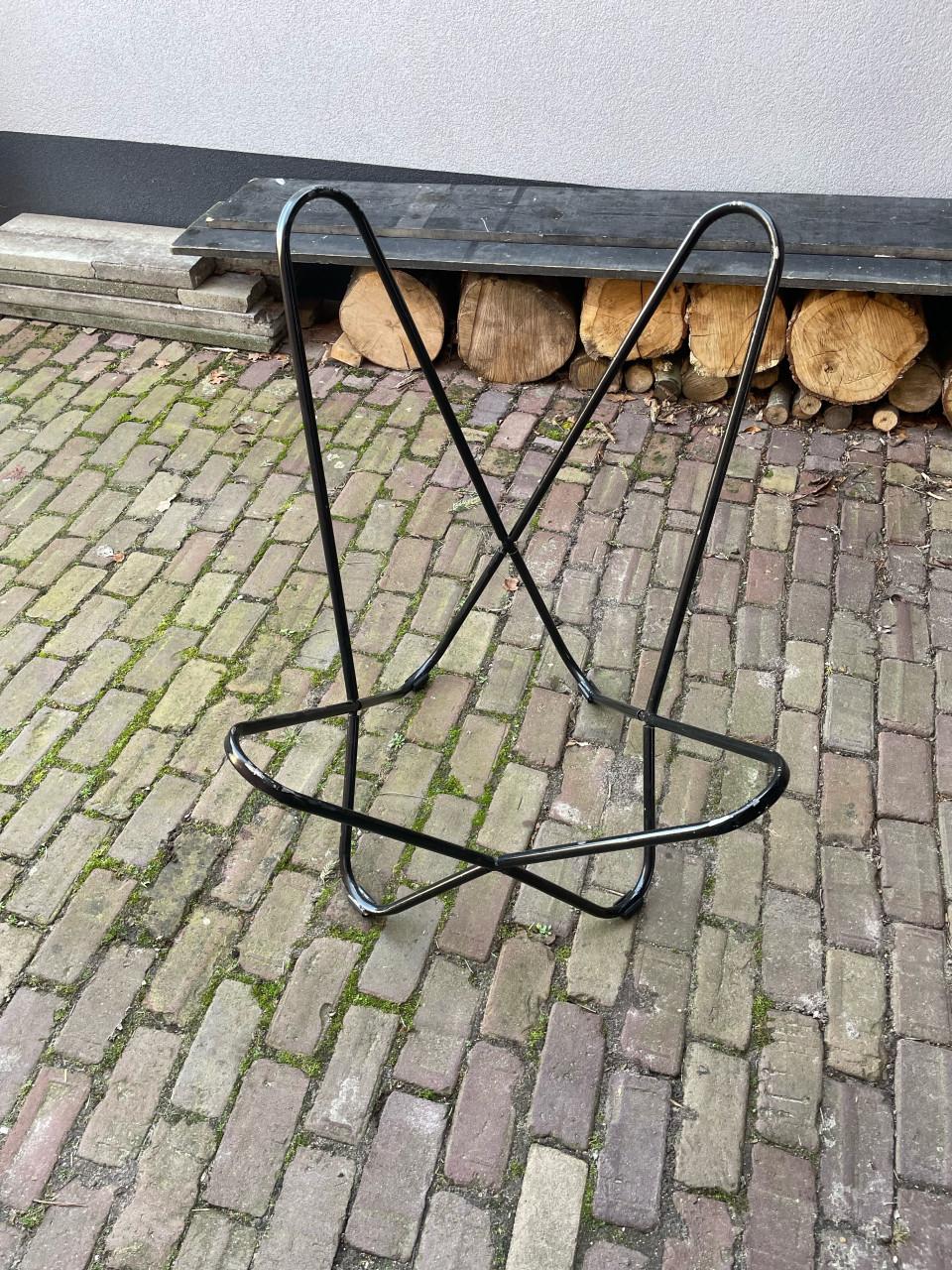 GRATIS FRAME Vlinderstoel.