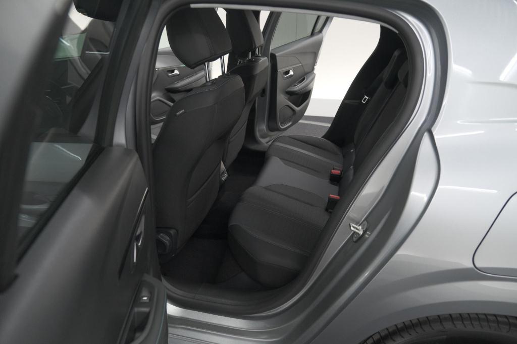 Peugeot 208 puretech 100 eat8 allure pack | camera | navigatie | apple carp