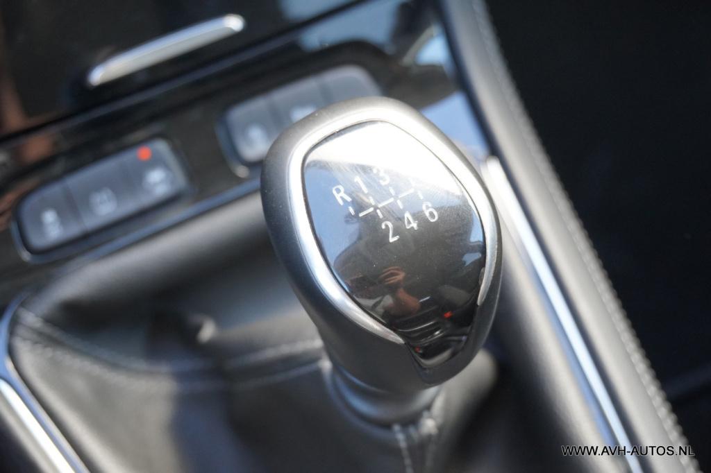 Opel Grandland X 1.2 turbo business executive