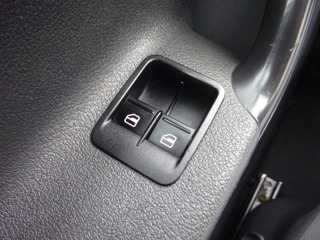 Volkswagen Caddy 1.6 tdi bmt airco / cruise control / trekhaak / nap