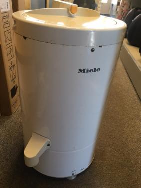 Miele Centrifuge