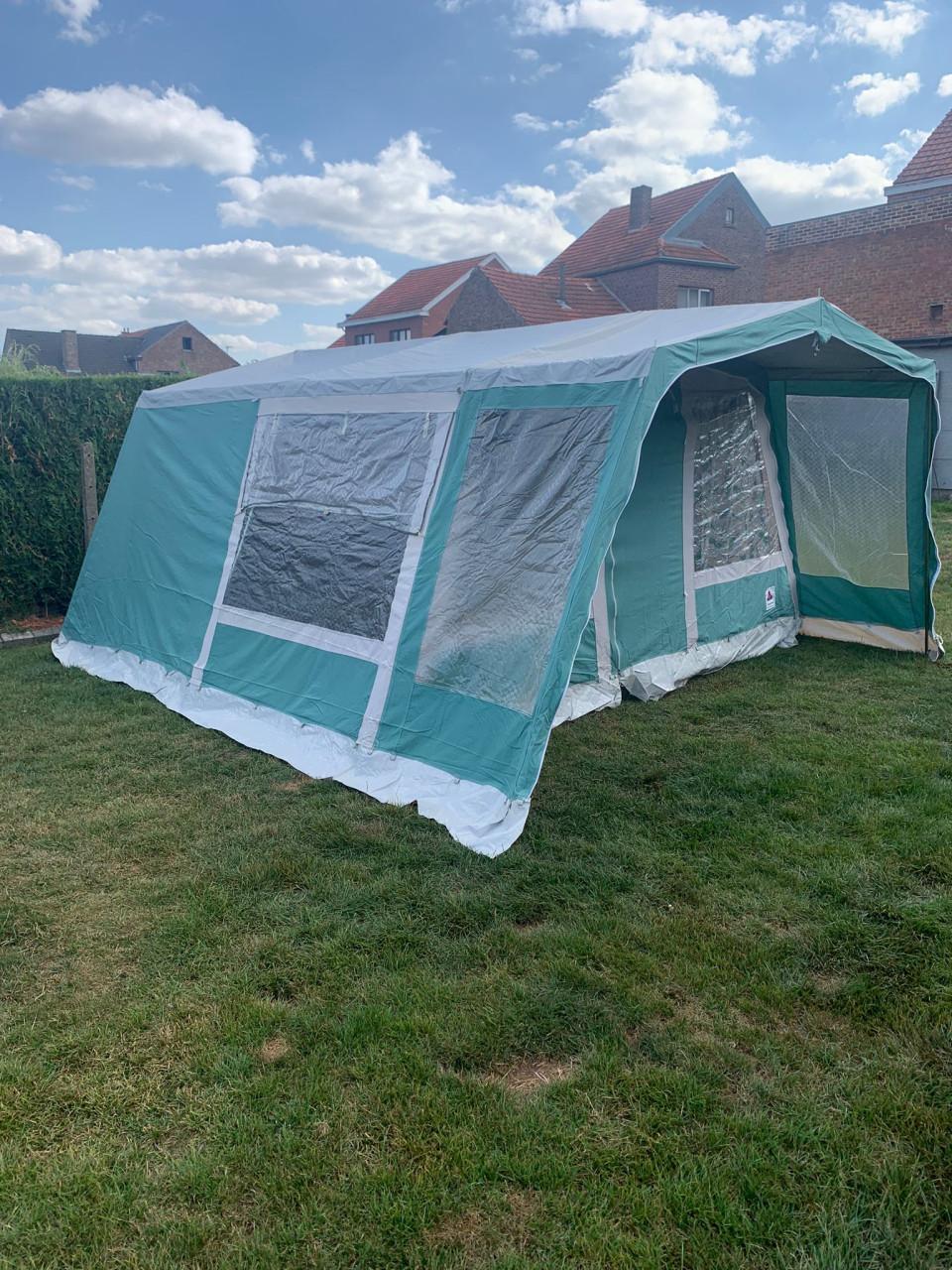 Grote 4 persoons Dorema bungalow tent