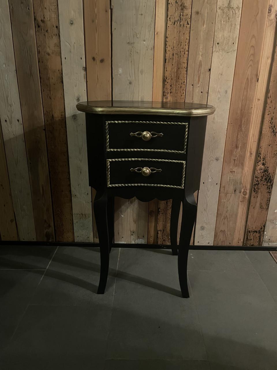 : Brocante Nachtkastje / Bijzettafeltje - Matzwart met Goud - 2 Lades