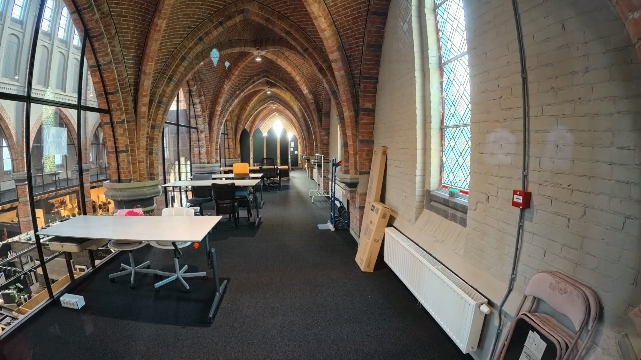 Winkel- & kantoorruimte te huur in de iconische Cuyperskerk – Sas van Gent