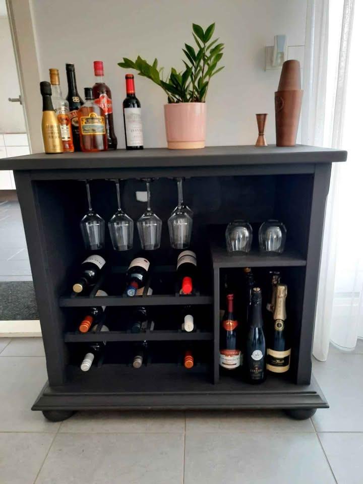 Mooi ruim drankkastje