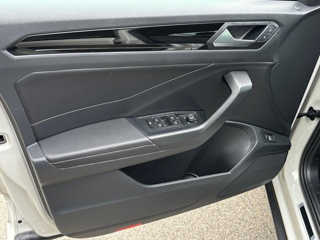 Volkswagen T-roc 1.5 tsi 150pk dsg r-line | camera | keyless | elek. achter