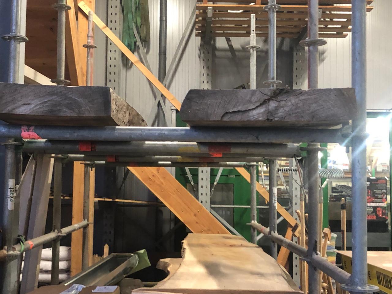 2 dikke boomstambladen voor 75 euro GERESERVEERD