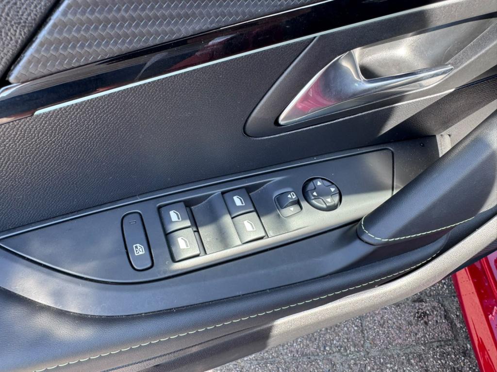 Peugeot 208 ev gt 50 kwh