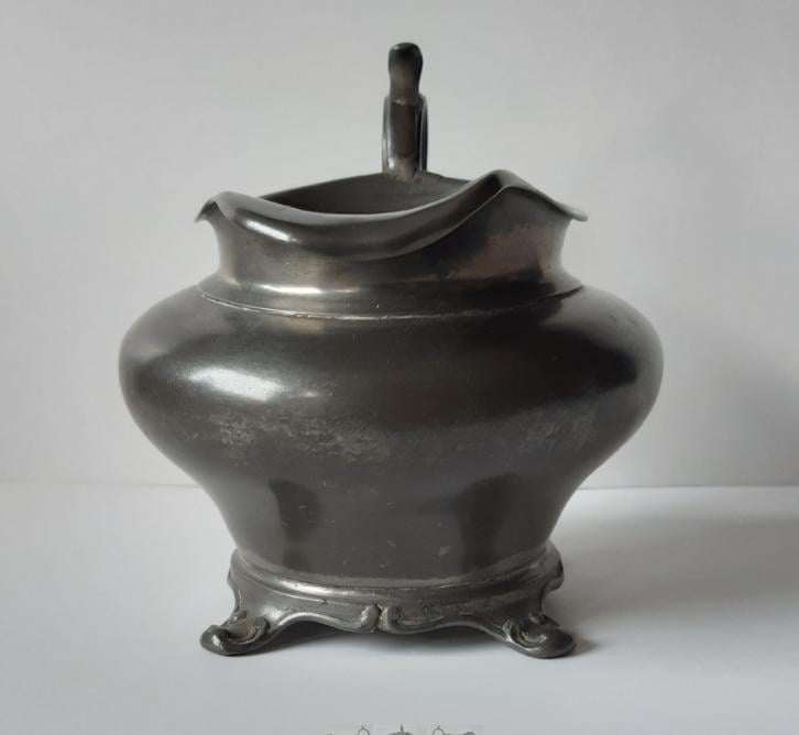 Schenkkannetje tin  ↑ 11,5 cm