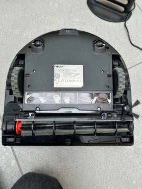 Neato D8 Robotstofzuiger