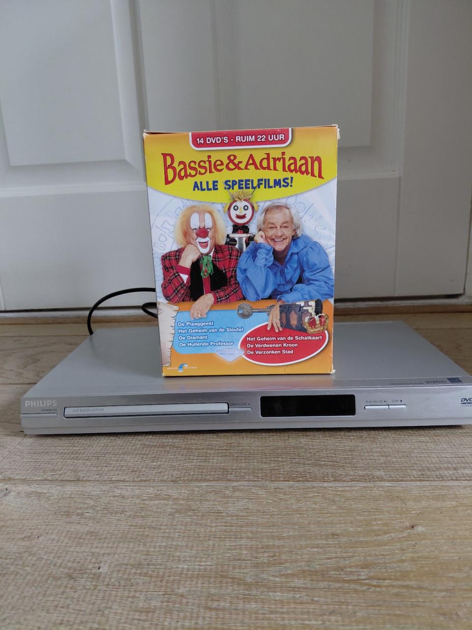 Dvd,s bassie en adriaan plus dvd speler