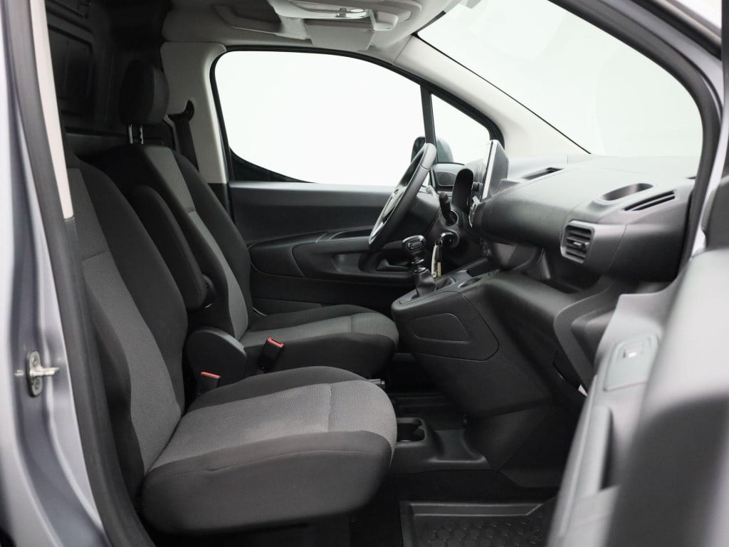 Opel Combo 1.5d l1h1 edition | navigatie | apple carplay/android auto | par