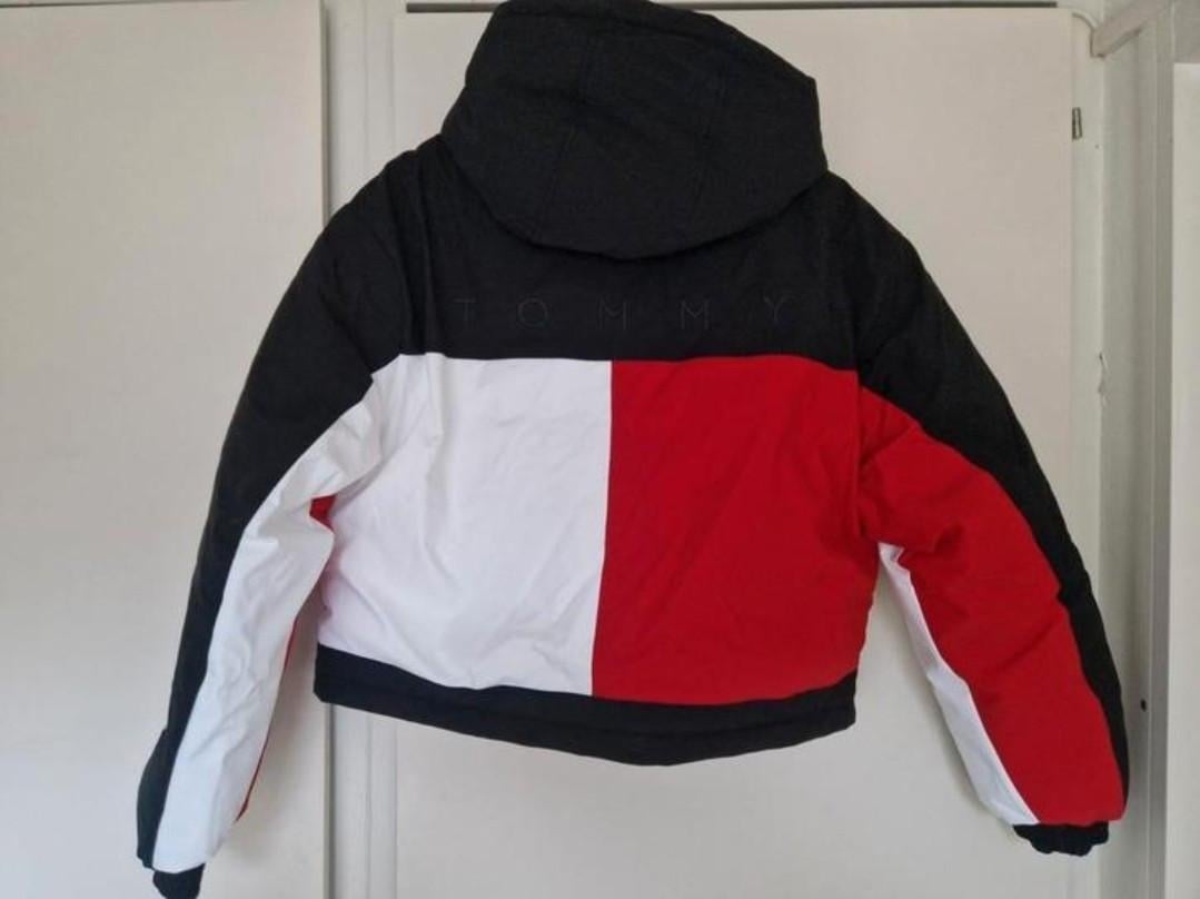 Tommy Hilfiger cropped puffer jas