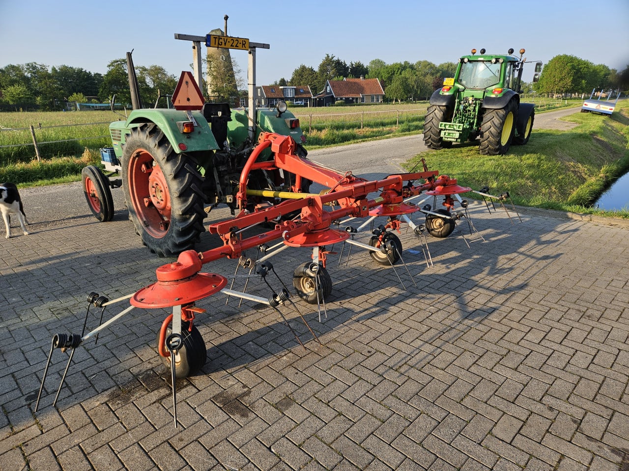 Kuhn hooischudder