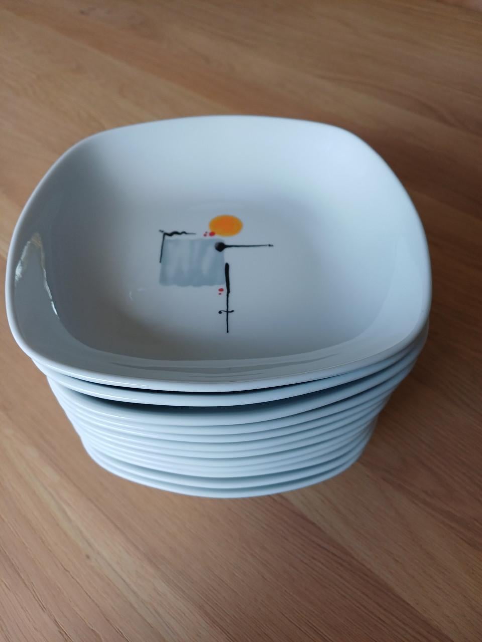 Te Koop: Vrolijk  gekleurde Servies set Sunrise