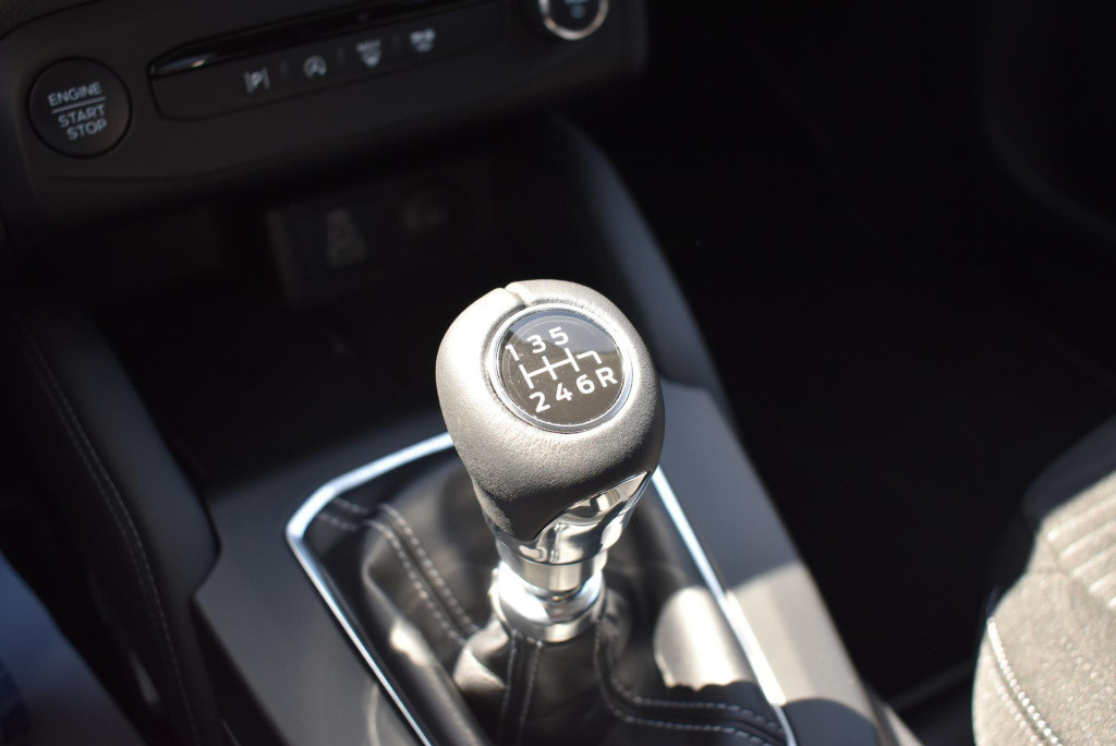 Ford Focus wagon 1.0 ecoboost hybrid titanium x | climate control | cruise 