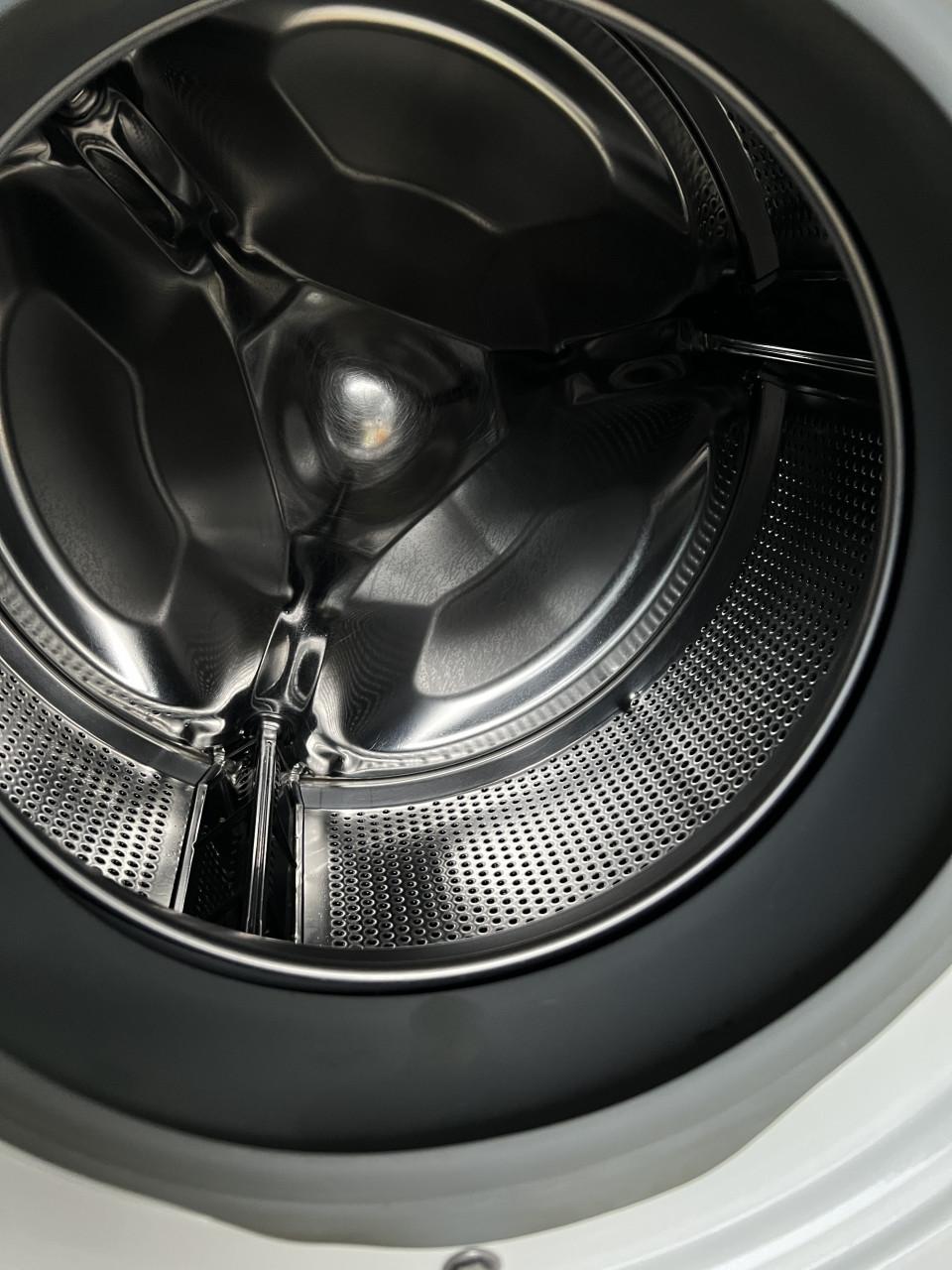 Nauwelijks gebruikte Miele Wasmachine 1600 toren 5 kg. als nieuw