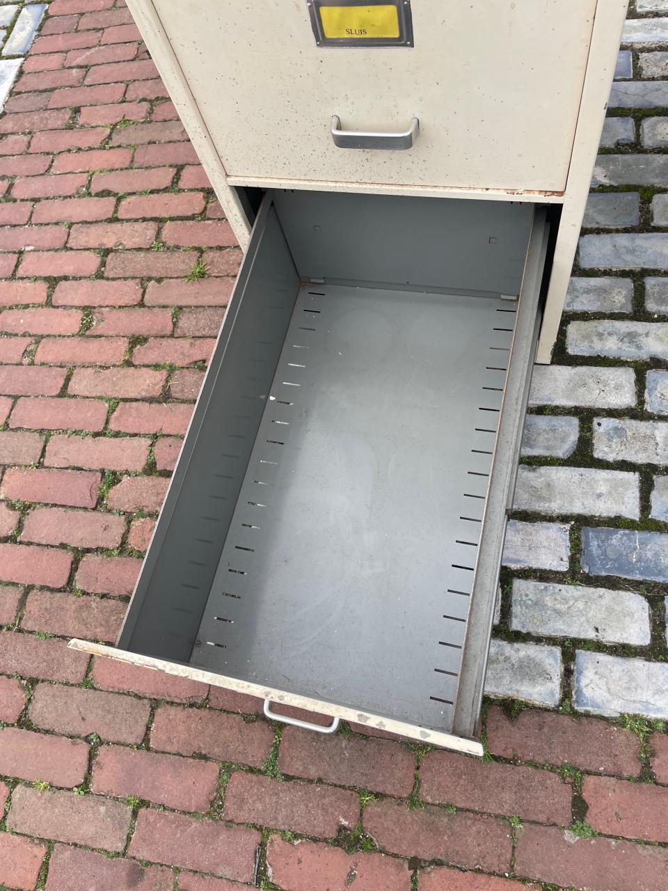 Ladenkast opbergkast