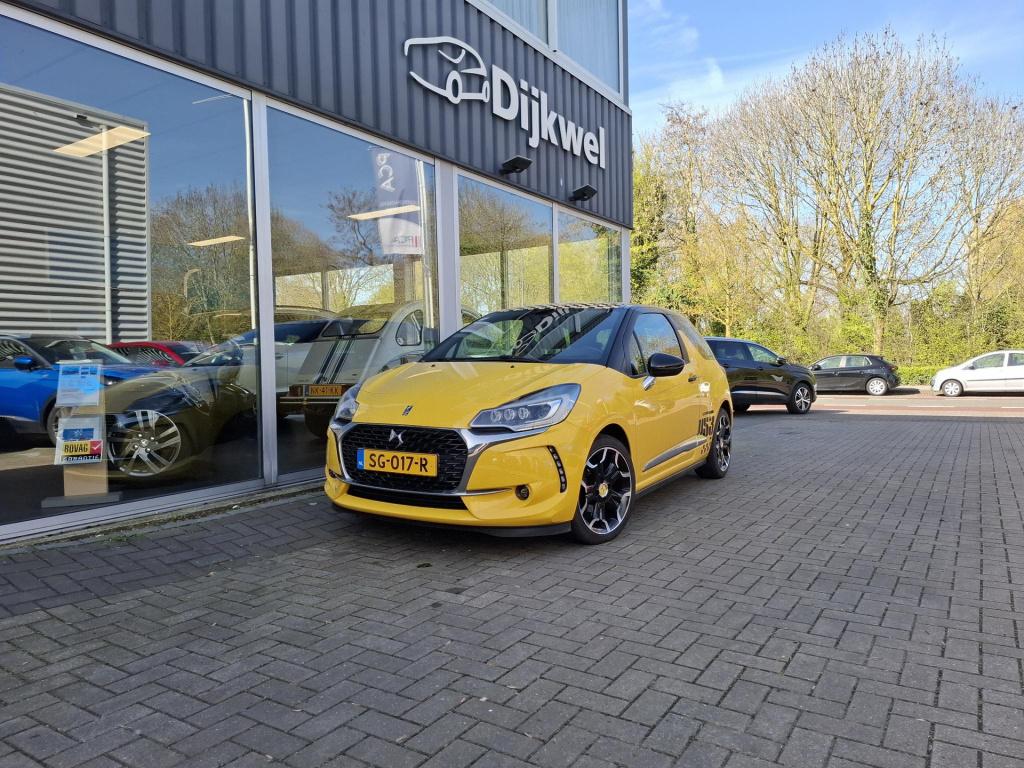 Ds Ds 3 1.2 130 sport chic cam/clima/trekhaak