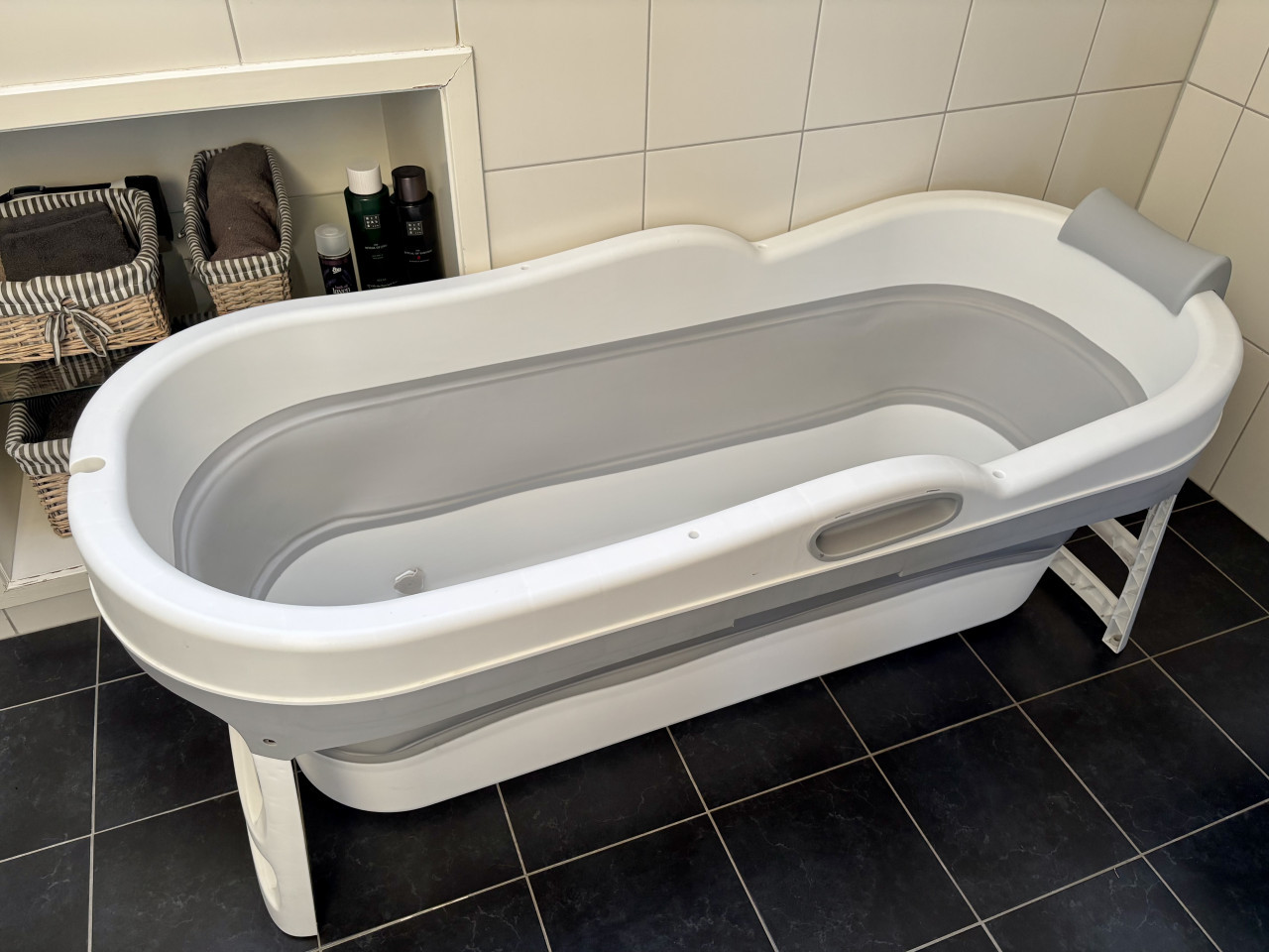 Opvouwbaar bad / HelloBath - In Nieuwstaat