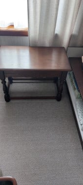 Bijzettafel