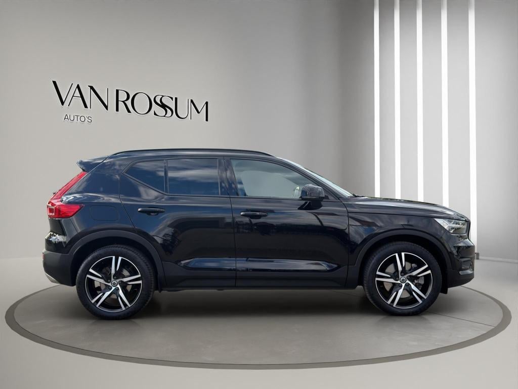 Volvo XC40 1.5 t4 recharge r-design h&k camera acc blis