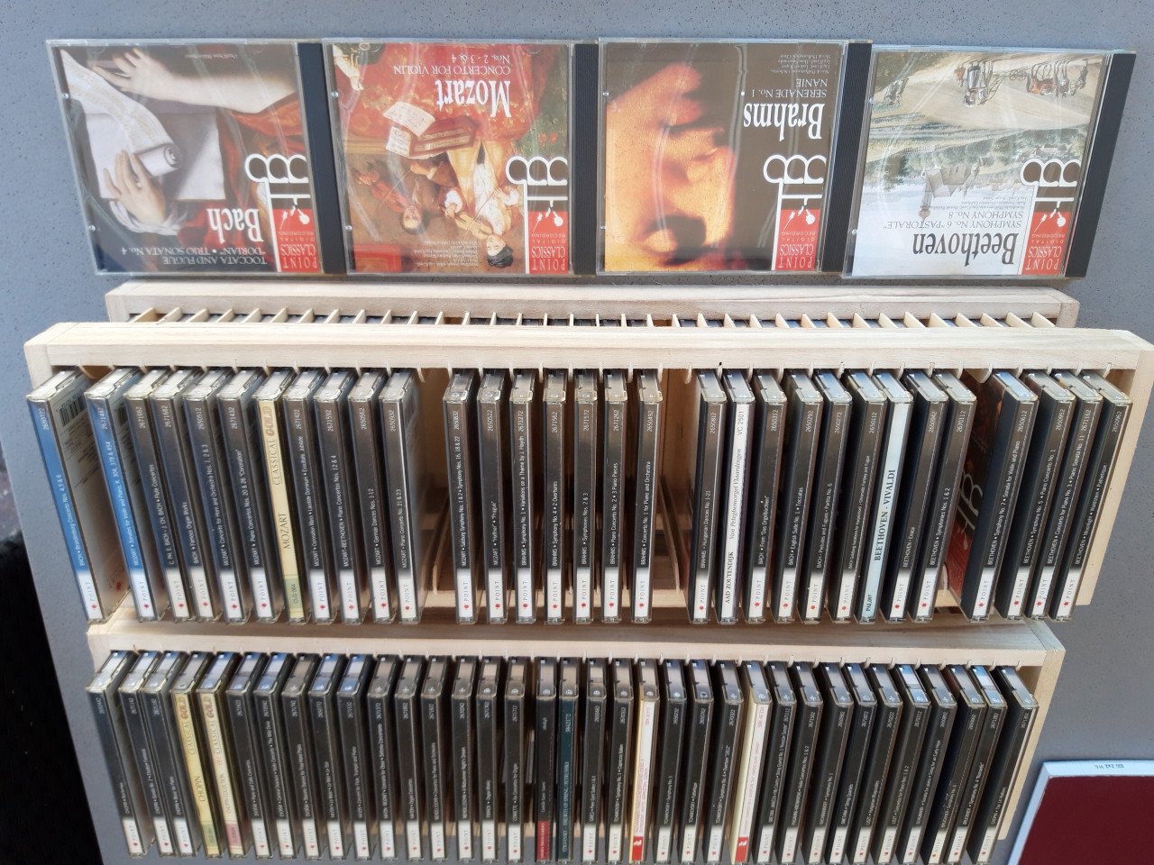 Selectie cd's Klassieke muziek inclusief opbergrekken