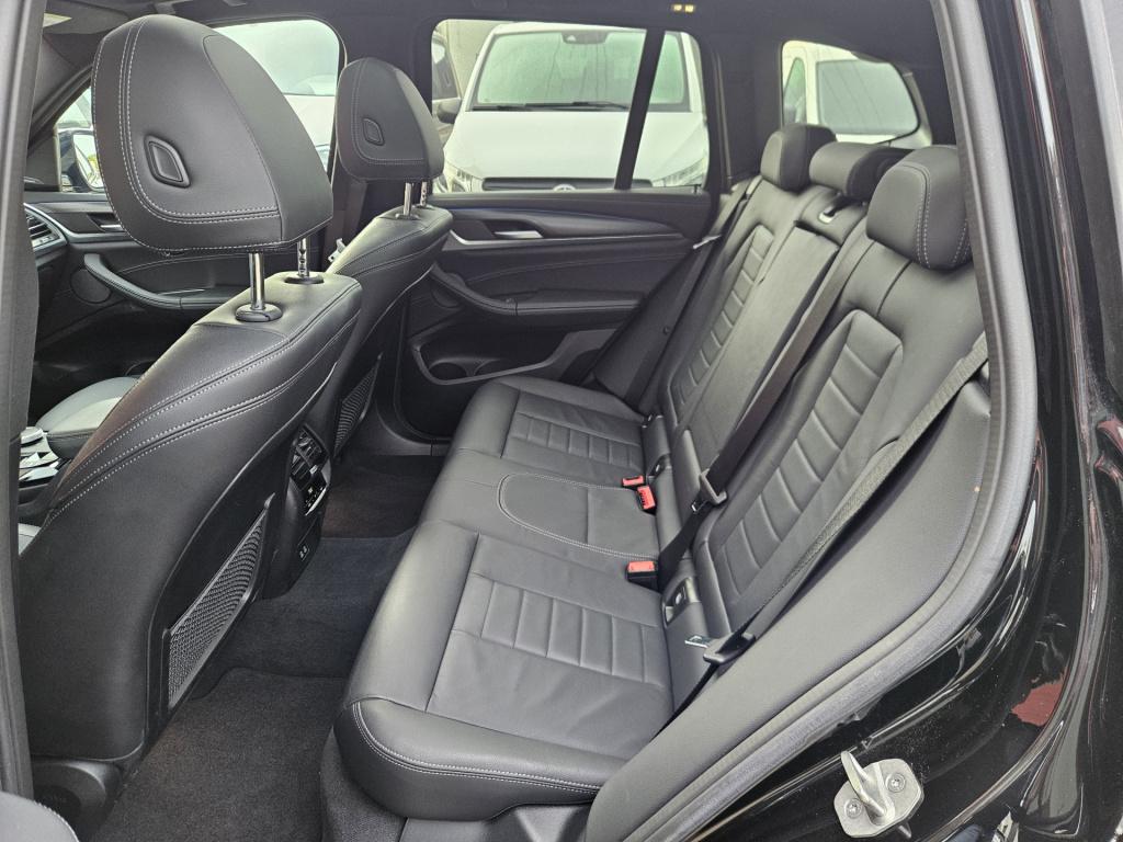 BMW X3 xdrive30e high executive m-sport | pano | acc | head-up | rijklaar i