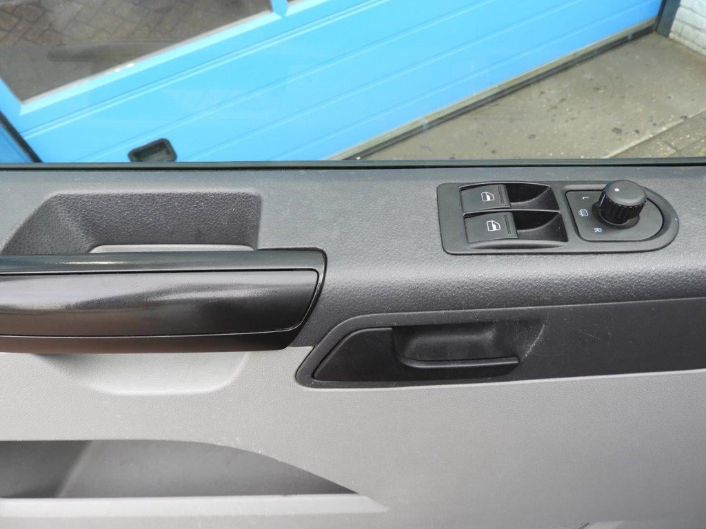 Volkswagen Transporter kombi 2.0 tdi l1h1 trendline baseline nap