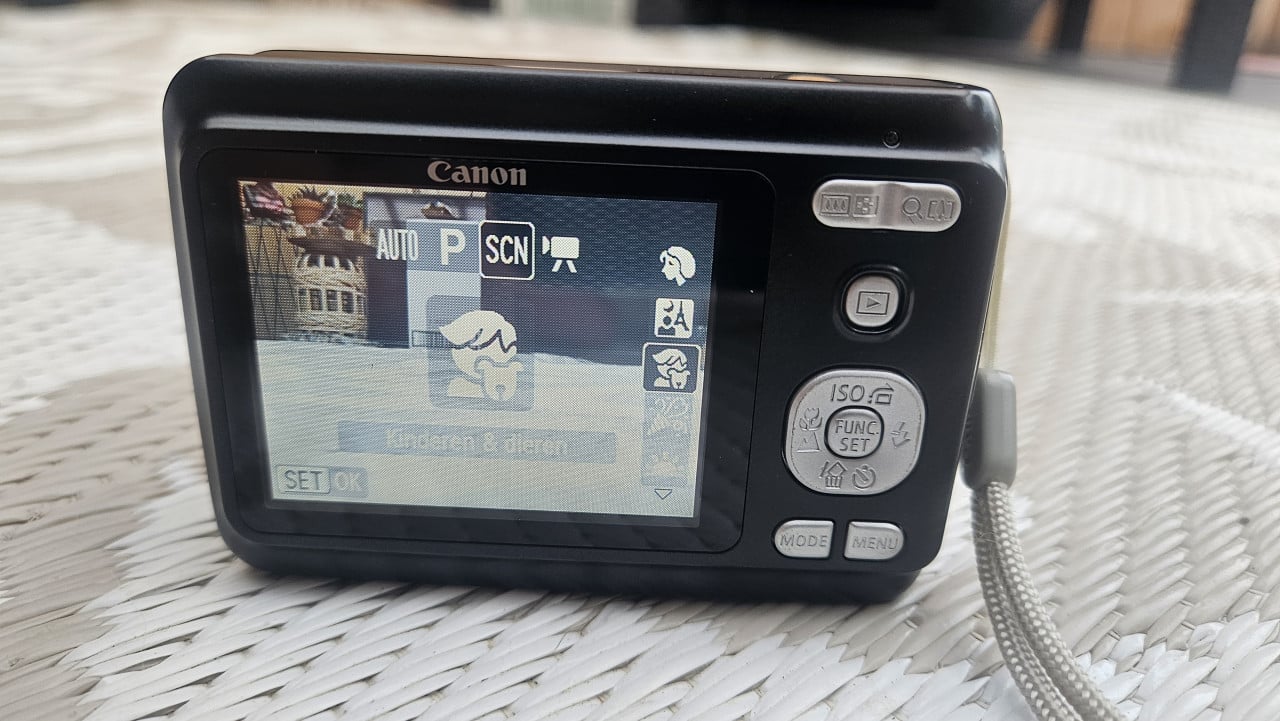 Canon PowerShot A480 - Compact Camera