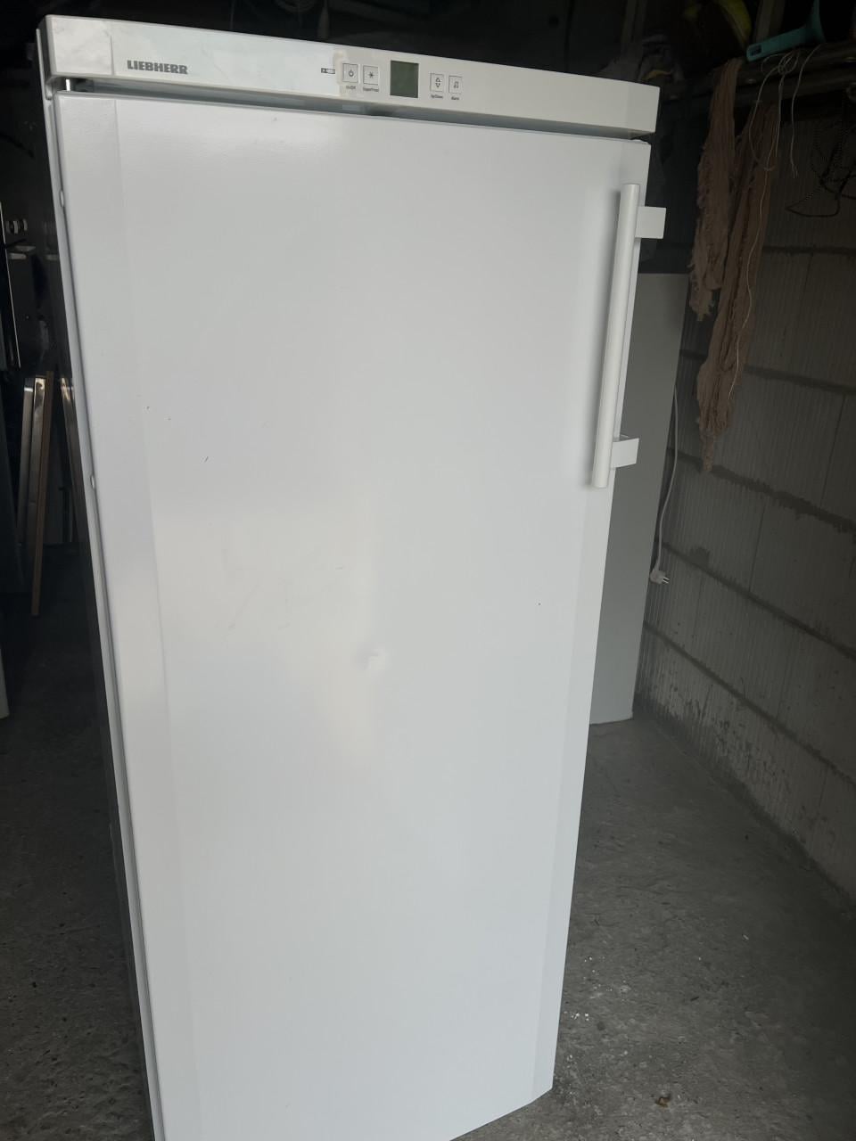 Liebherr NoFrost vrieskast 226 liter 145x61 cm. Klasse A++