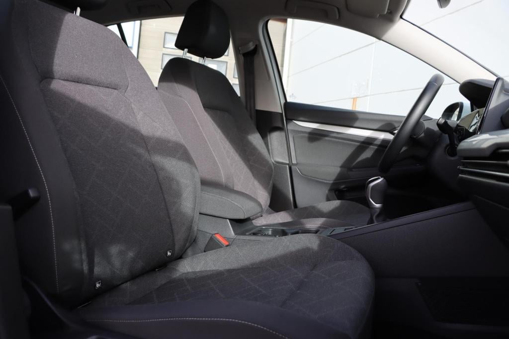 Volkswagen Golf 1.5 tsi life 130pk