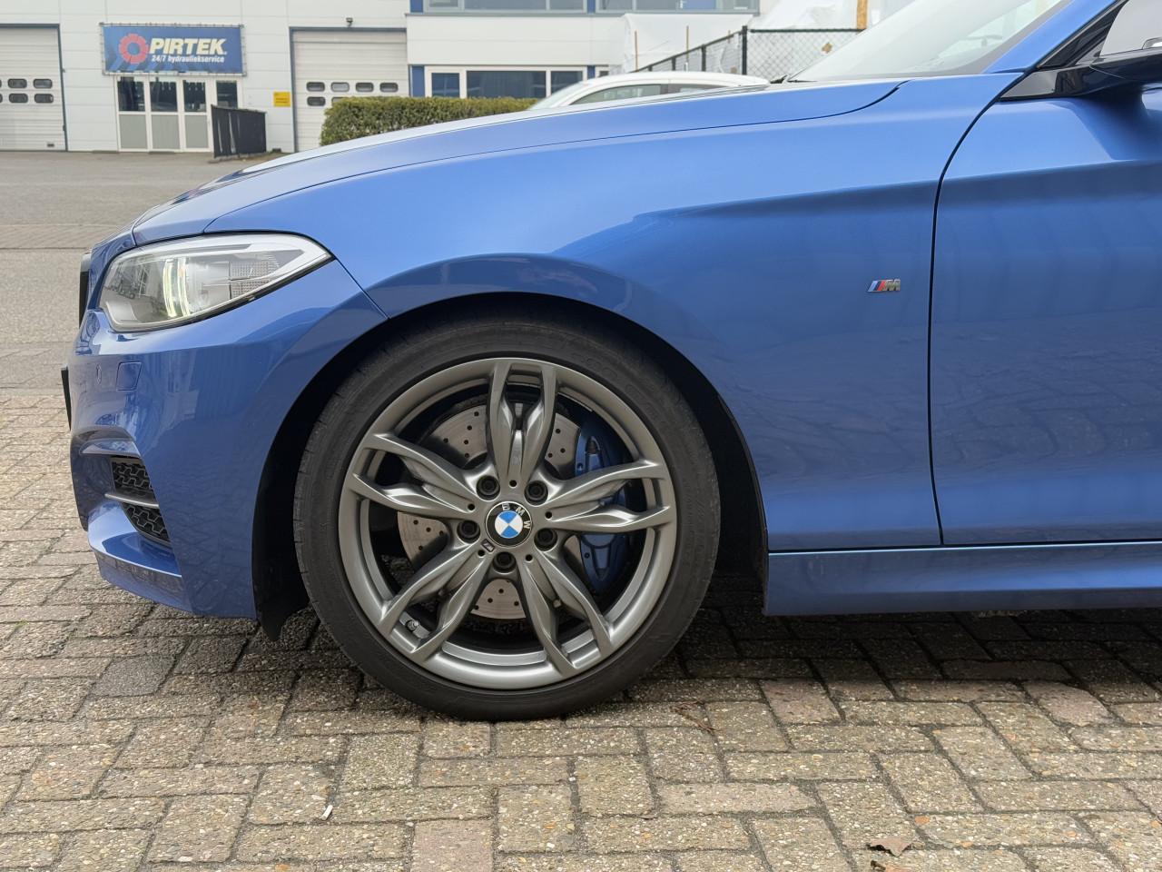 BMW 2-serie Cabrio - M235i xDrive |Full Option | Harman Kardon | Memory