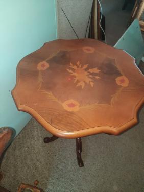 Houten bijzettafel