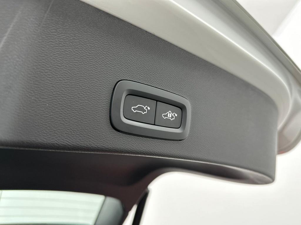 Volvo XC40 t4 211pk recharge inscription exp| navi| climate| camera| dab+|