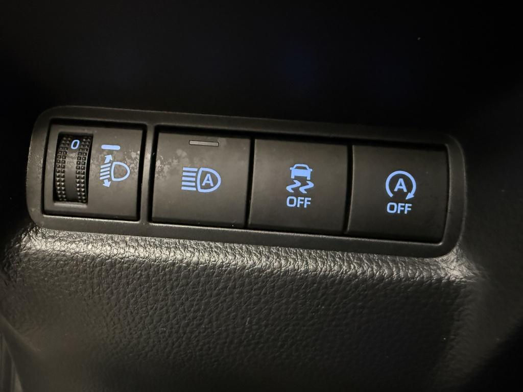 Toyota Aygo x 1.0 vvt-i s-cvt first| camera| led| climate| adap.cruise| get