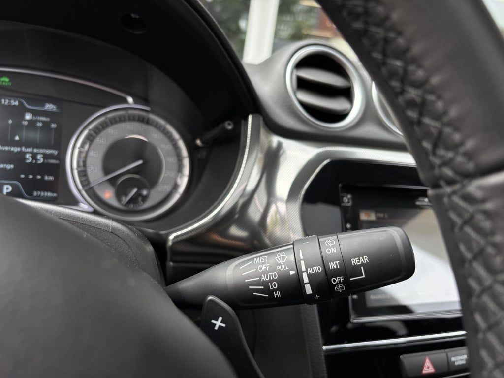 Suzuki Vitara automaat 1.5 hybrid style panoramadak