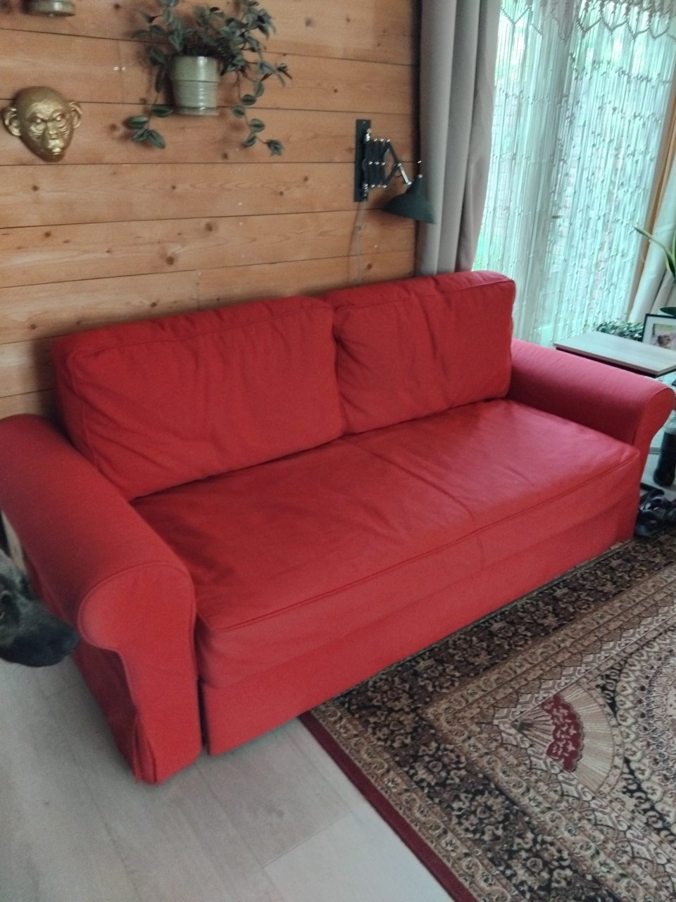Gratis Rode Slaapbank op te halen in Oost-Souburg