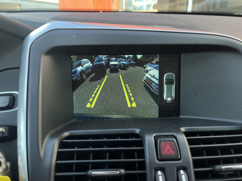 Volvo XC60 2.0 t5 fwd momentum | stoel/stuurverw. | keyless | memory | came