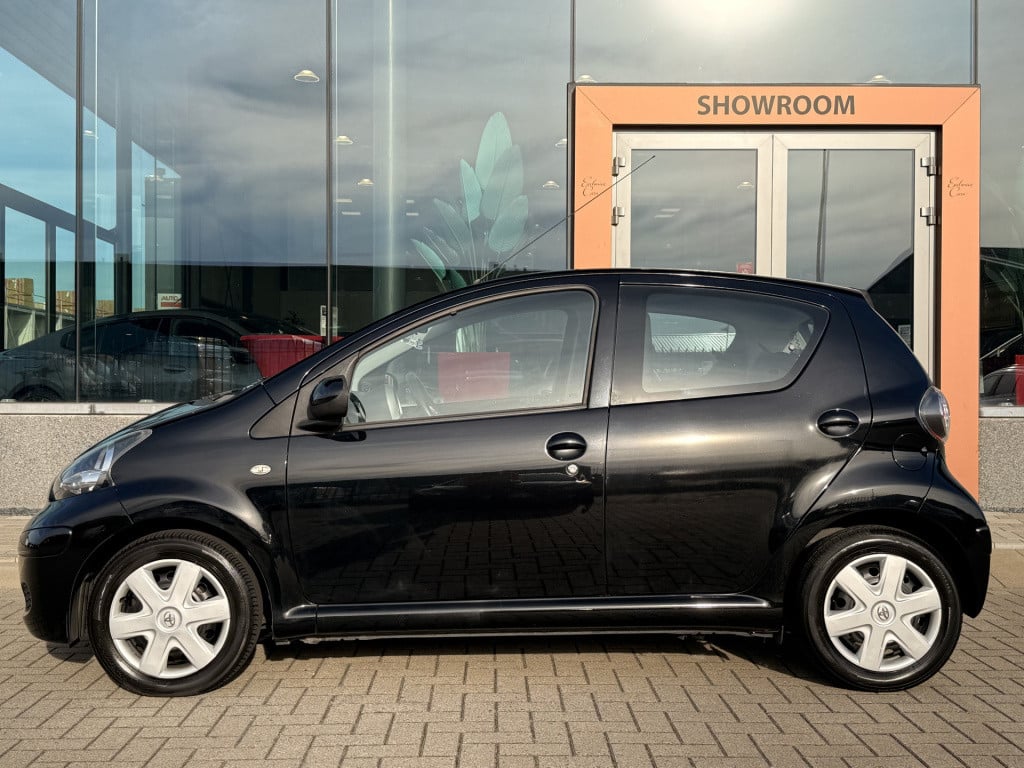 Toyota Aygo 1.0-12v comfort | 5 deurs | automaat | airco | cd - speler | el