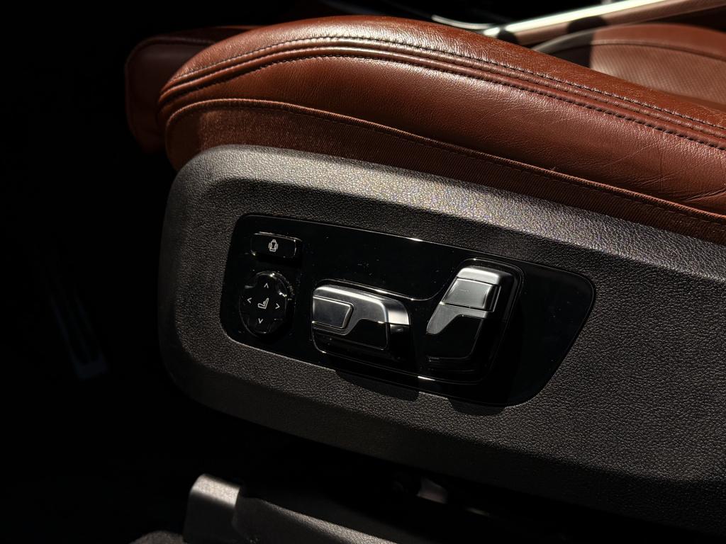 BMW X5 xdrive45e m-sport individual | acc | h/k | skylounge | stoelverwarmi