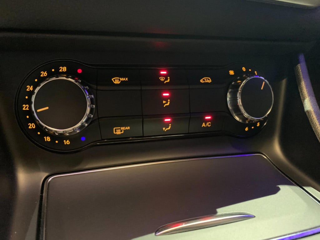 Mercedes-Benz Cla shooting brake 180 ambition *amg-line*led*