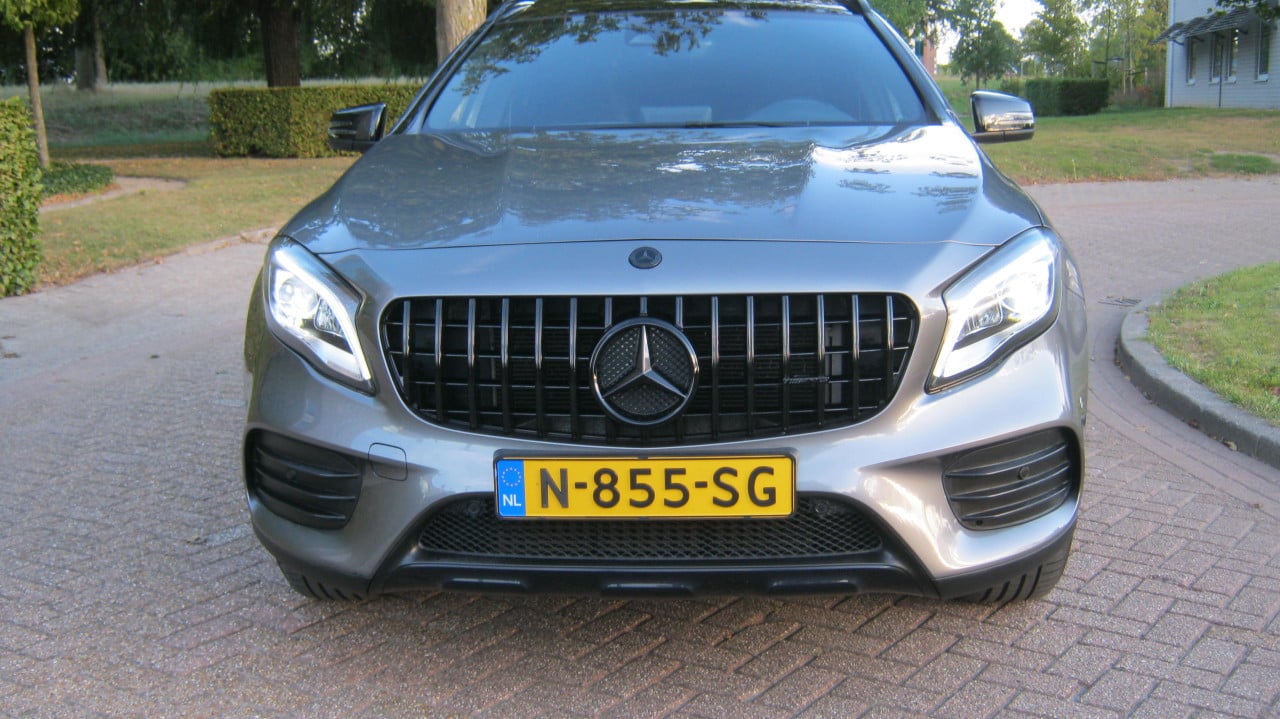 TE KOOP MERCEDES 250 4 MATIC AMG LINE VOOR 27500 EURO