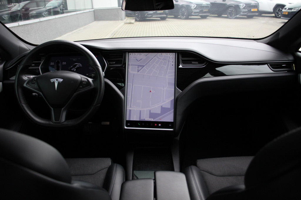 Tesla Model S 75d base | pano. dak | btw