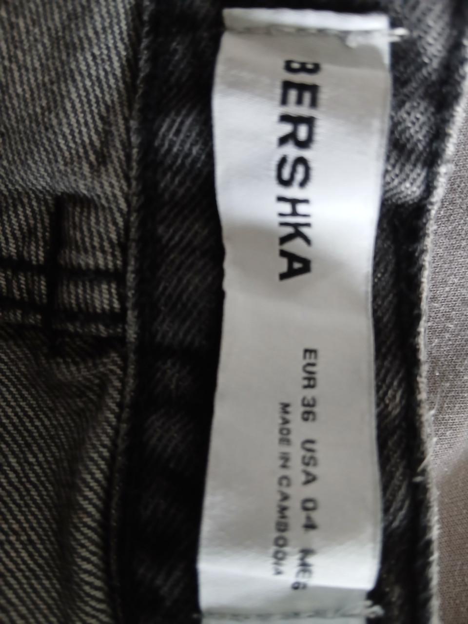 Diverse kleding broek / blouse / trui / bikini / shirt