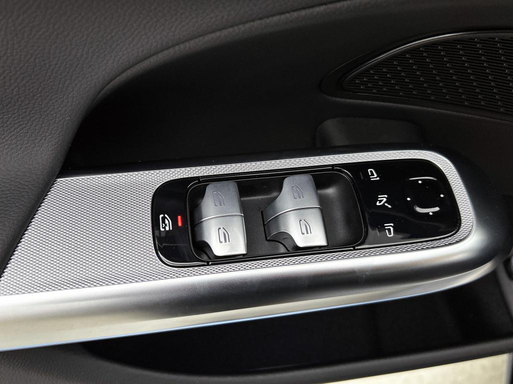 Mercedes-Benz E-Klasse estate 300 e amg plug-in hybride amg line | night pa