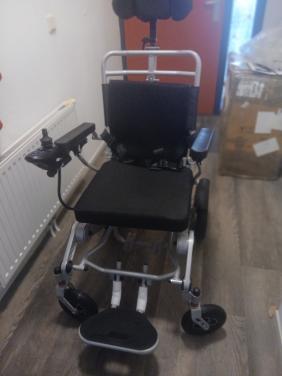 Electrische rolstoel, opvouwbaar