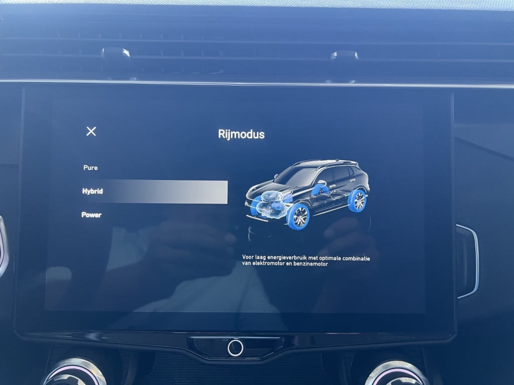 Lynk & Co 01 1.5 261pk 7dcth plug in hybrid , pano dak , 360gr camera